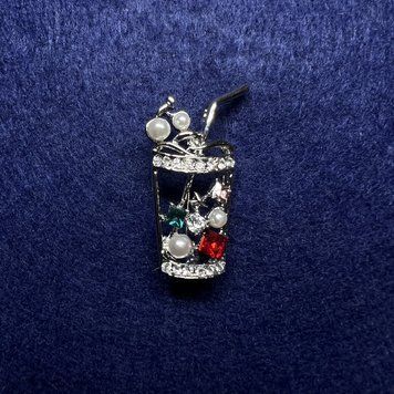 Брошь Коктель разноцветные стразы и бусины серебристый металл 15х35мм 62702 фото