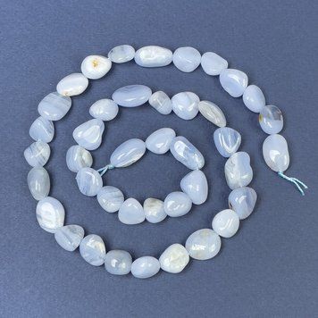 Бусины Агат голубой на нитке галтовка d-9-11х8-9мм+- L-40см +- 70013 фото