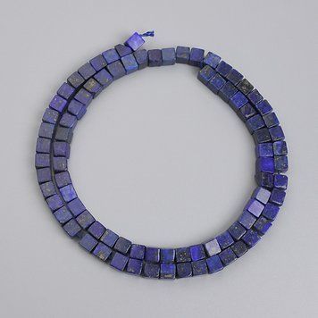Намистини Лазурит кубик d-4,5х4,5мм+- на нитці L-38см+- 71881 фото