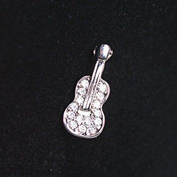 Брошь Гитара маленькая, металл Silver со стразами 2,5 см 63428 фото