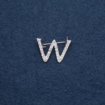 Брошка ініціал буква "W" 29х20мм колір металу "срібло" 61839 фото