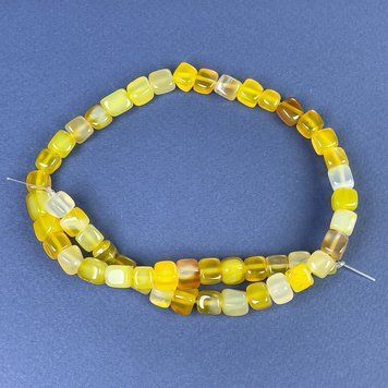 Бусины Агат кубик 7х7мм+-на леске L-37см+- 72659 фото