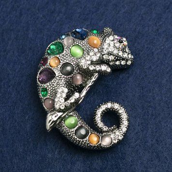 Брошь Хамелеон серебристый металл, Кошачий глаз и стразы 52х46мм +- 61752 фото