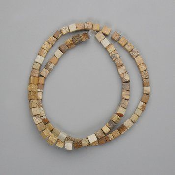 Намистини Пейзажна Яшма кубик d-4,5х4,5мм+- L-39см+- на волосіні 71557 фото