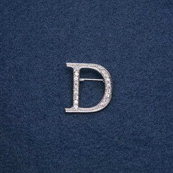 Брошка ініціал буква "D" 30х28мм колір металу "срібло" 61841 фото
